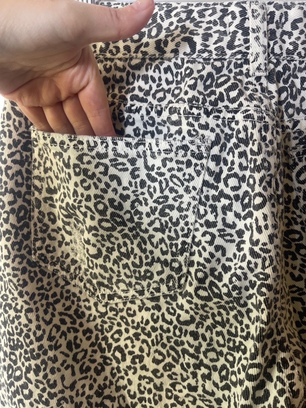 Women's POL Cropped Distressed Leopard Print Wide Leg Cotton Jeans Size Small - Picture 8 of 10